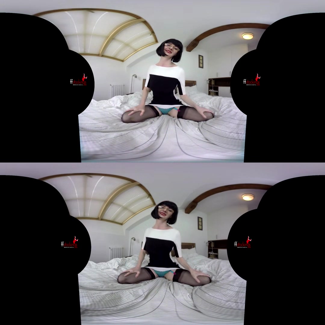 Smokin Hot Panties In Virtual Reality - Legs Fetish Milf