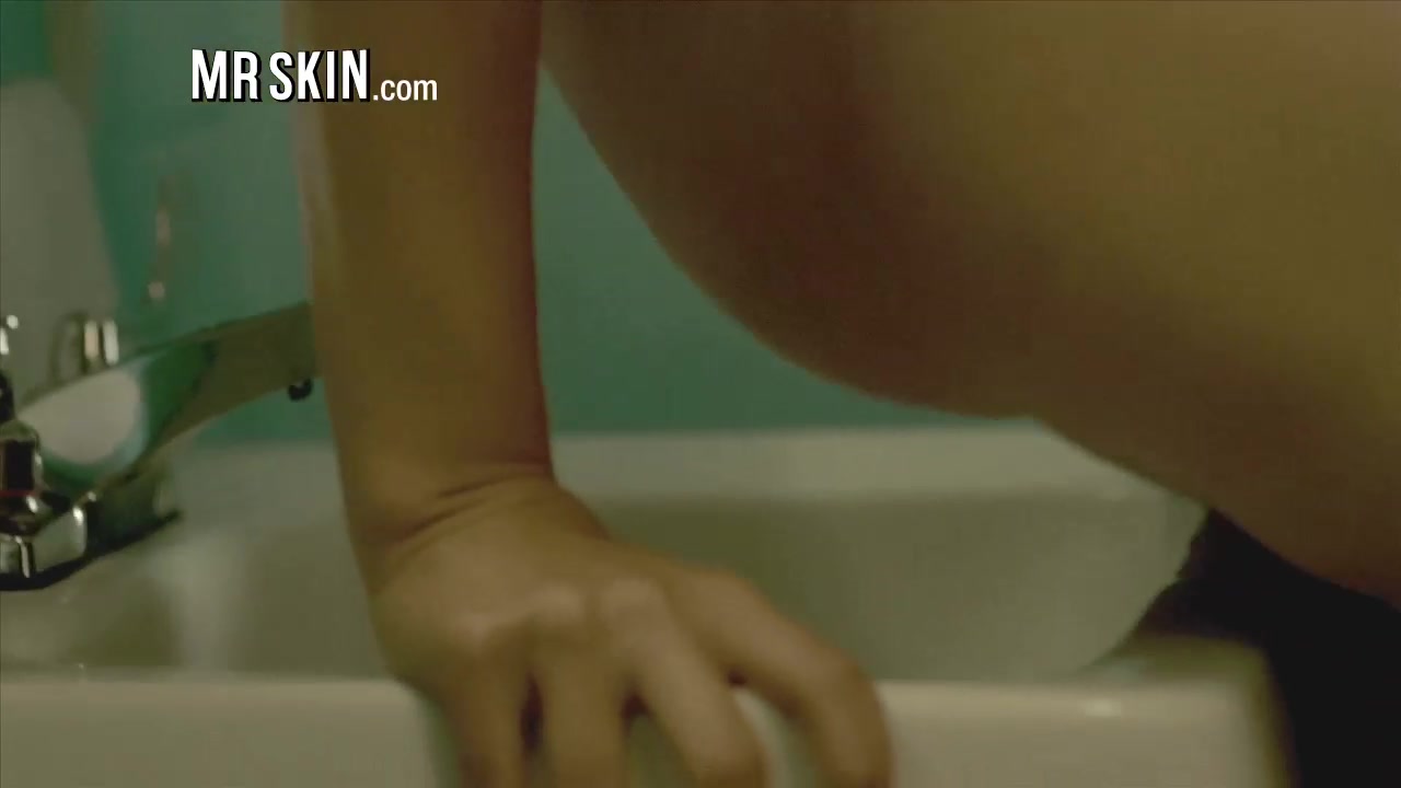 Noomi Rapace and Rachel McAdams Get Passion-ate - Mr.Skin