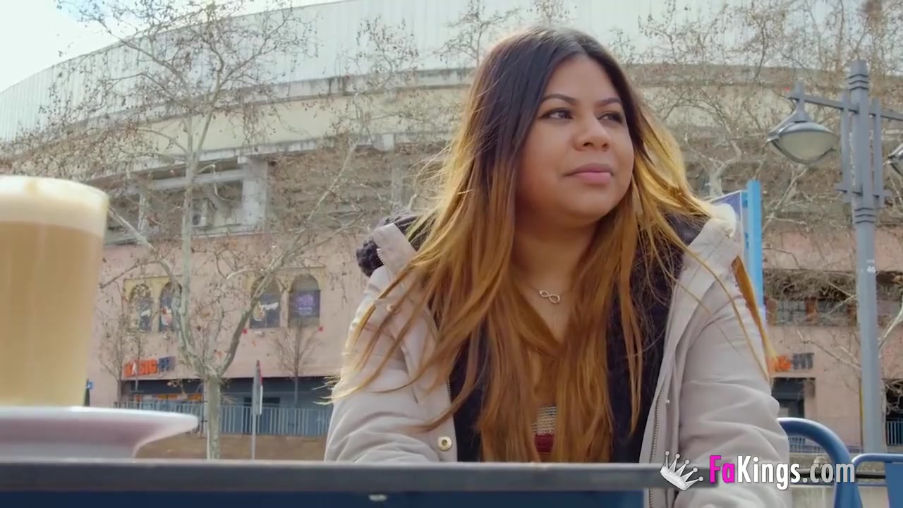 Amazing Chubby Beauty Shows Us She Loves Showing Herself In Public