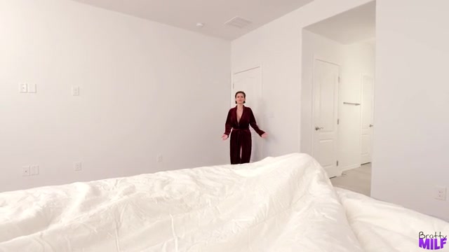 Stepmom Drains My Balls - S4:E2 - Brattymilf