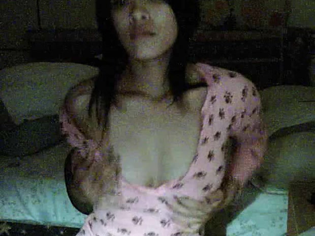 Suckable medium tits needs to be teased by me