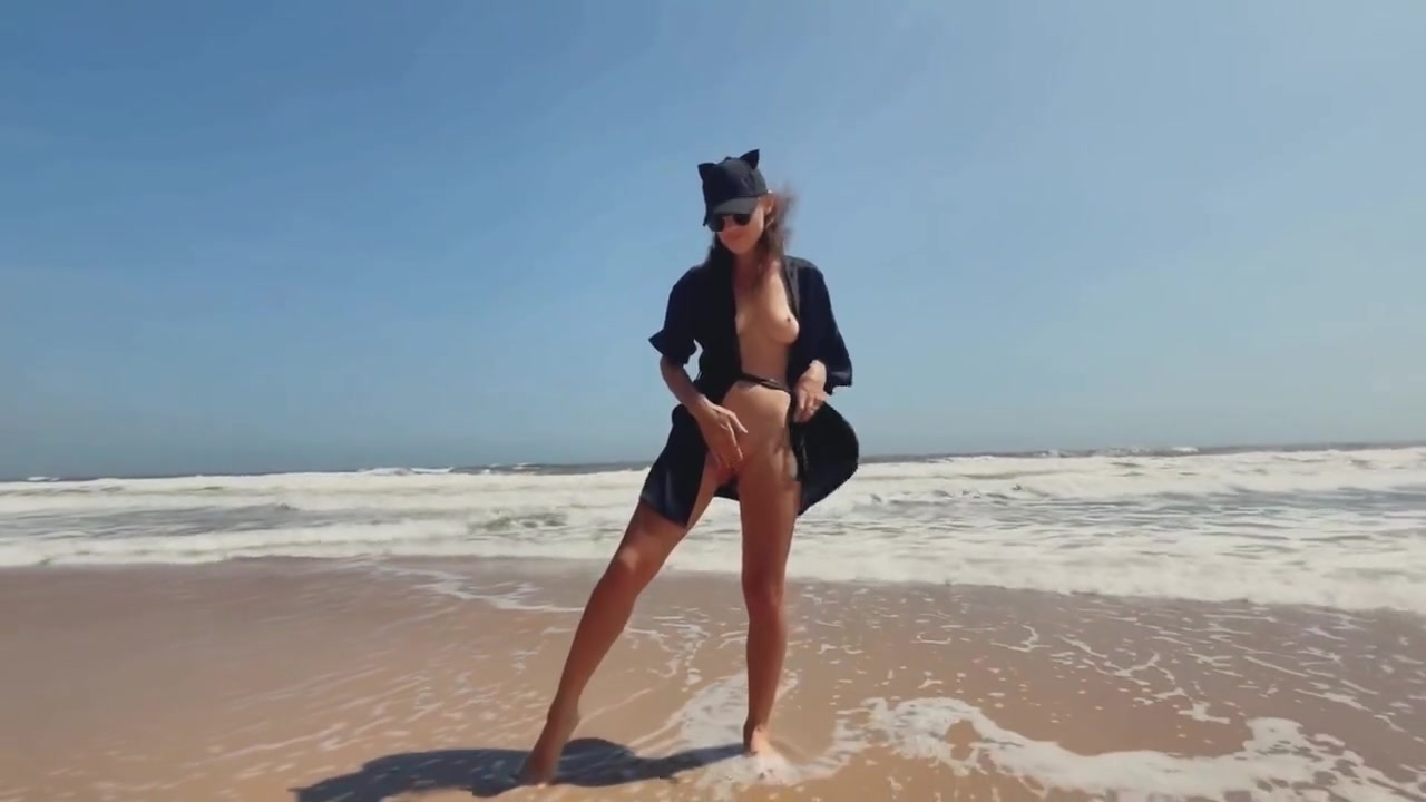 teen 18+ Girl Fingering Shaved Pussy On The Seashore Beach Public Outdoor Solo Mastirbation