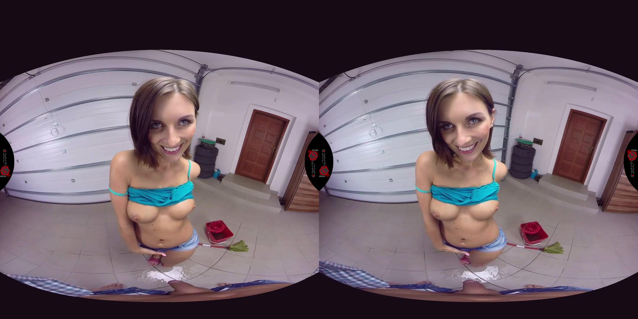 Jennifer Jane in Pissing With Jenifer Jane - CzechVRFetish
