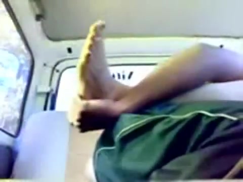 Desi amateurs fuck hard and passionately in the car