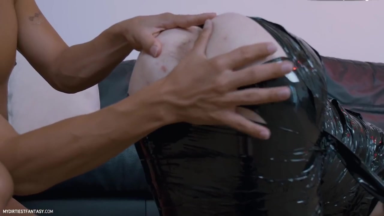 Hot Twink Turns Into Kinky Fuck Toy!