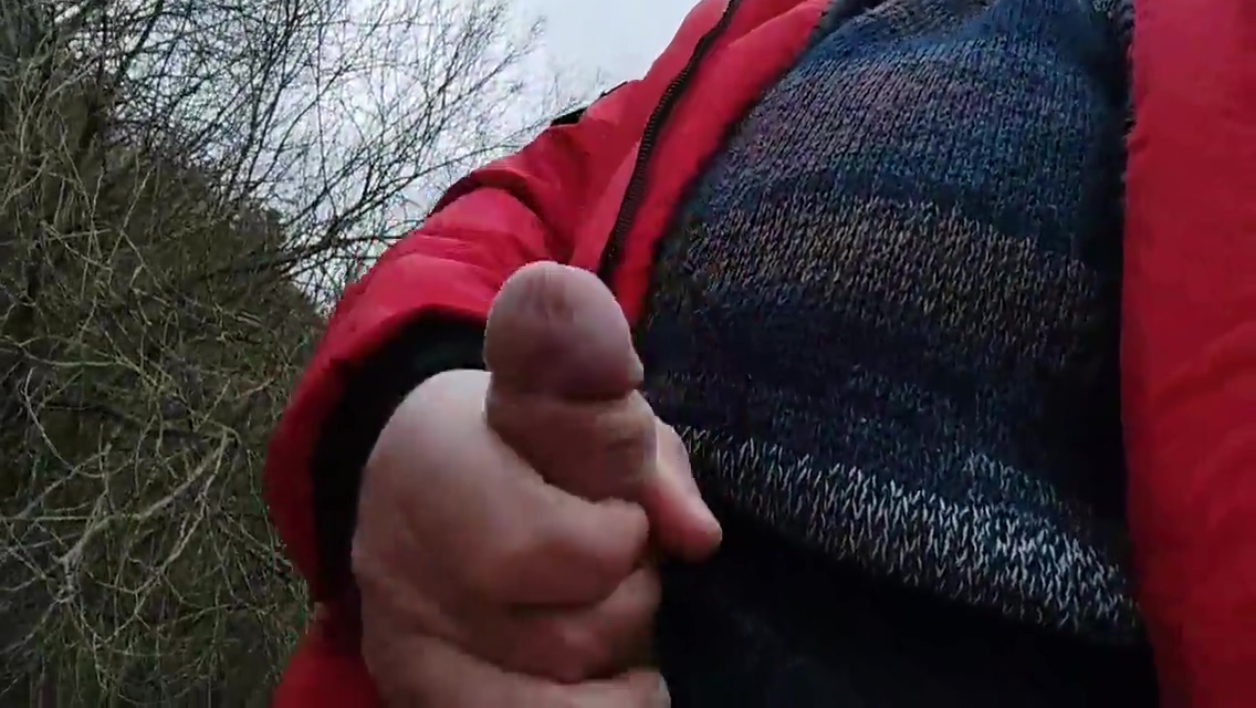 Gulyau I Naslazhdaus 9 Min - Gay Porn