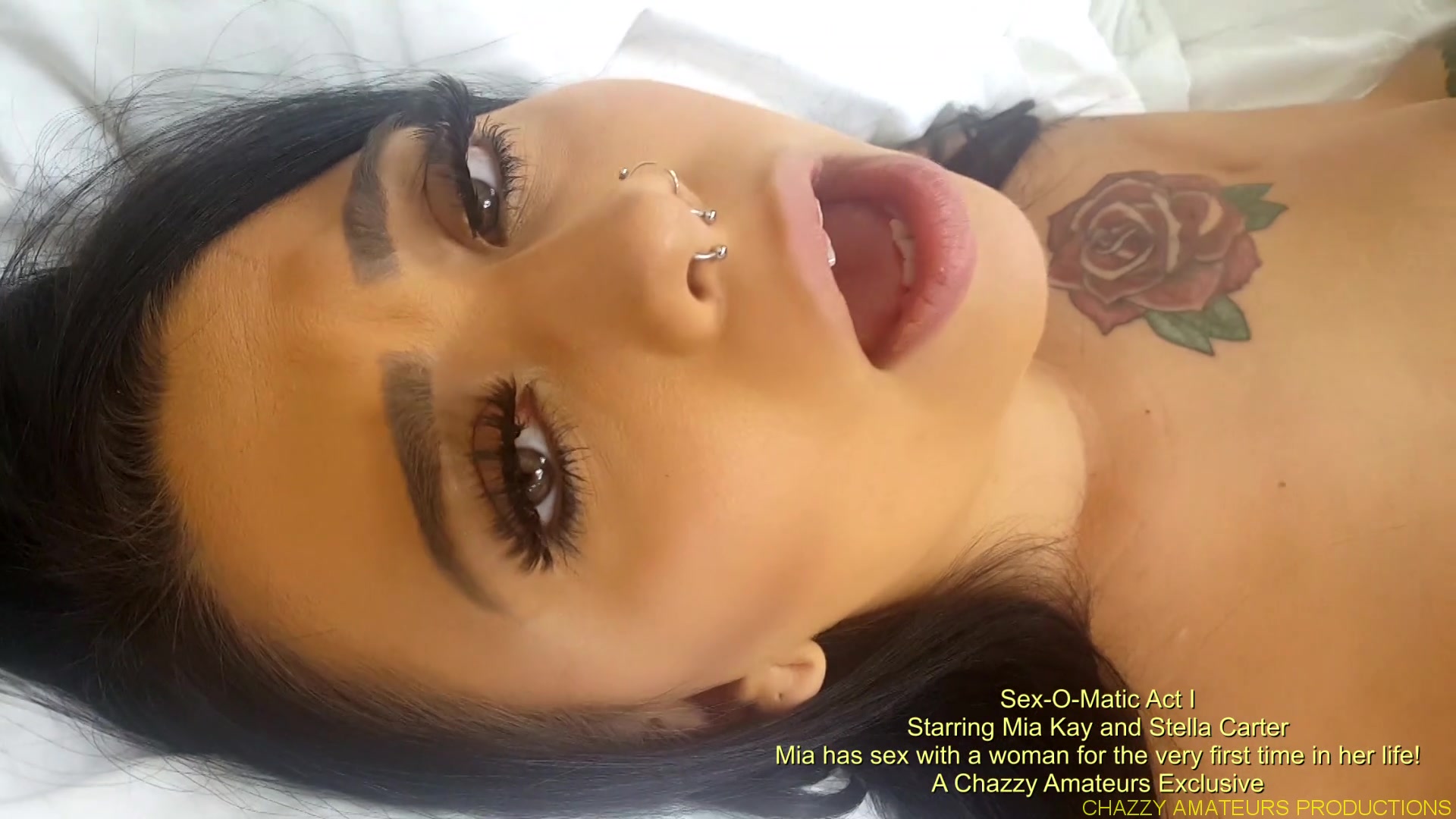 Stella Carter Breaks Mia Kays Girl Girl Cherry - Chazzy Amateurs