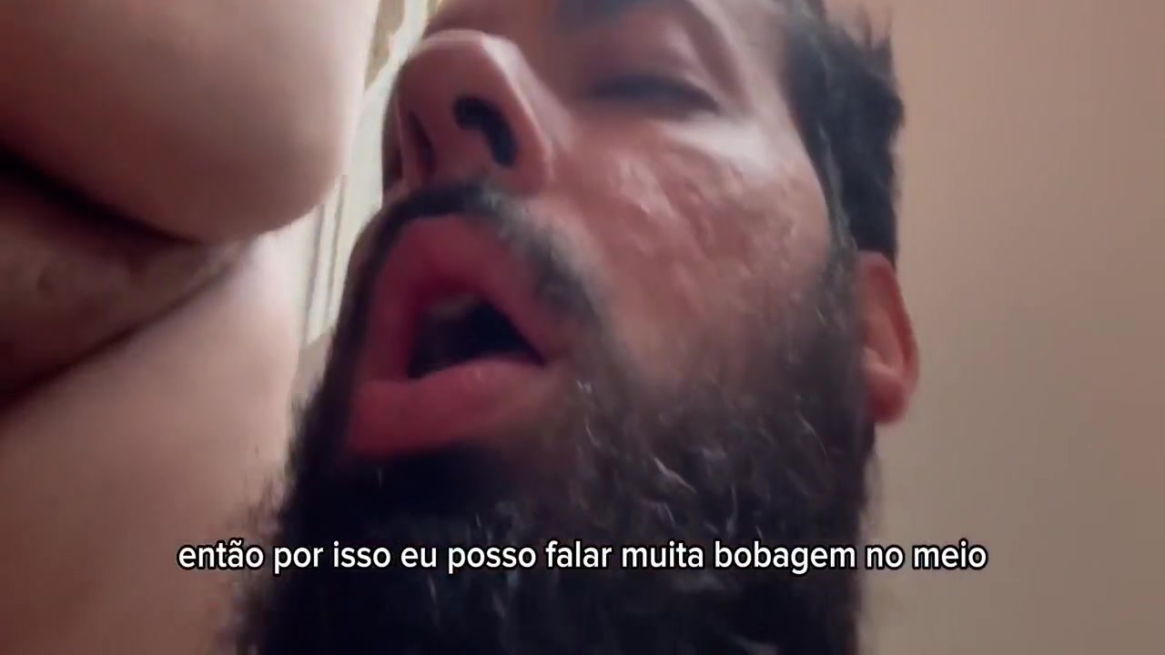 Gay Porn - Homem Barbudo Chupa 41 Paus 16º, 17º E 18º Mamadas - Video Completo No Red 6 Min