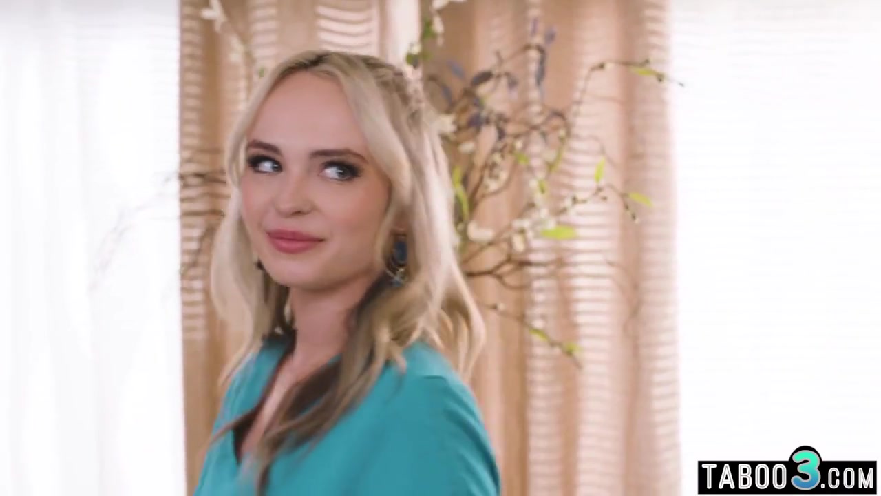 Charlotte Sins And Lilly Bell In Lesbian Masseus Strapon Nailing Her Gf