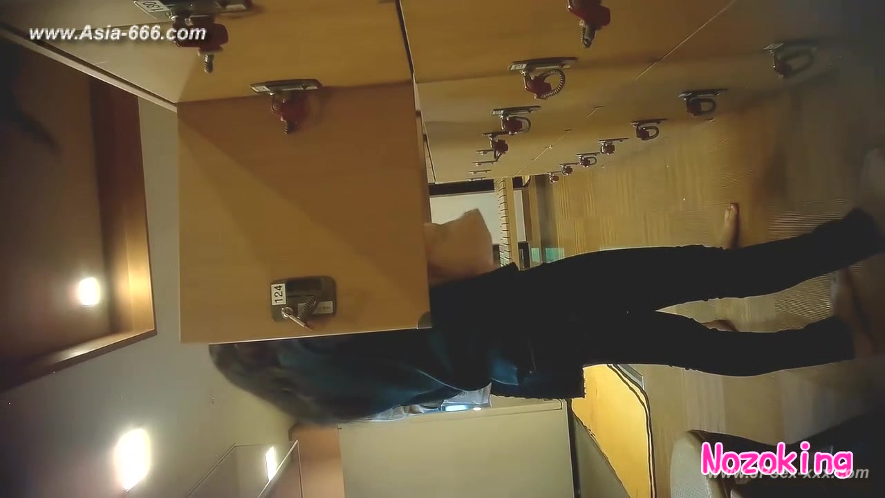 japanese public bathroom changeroom.***