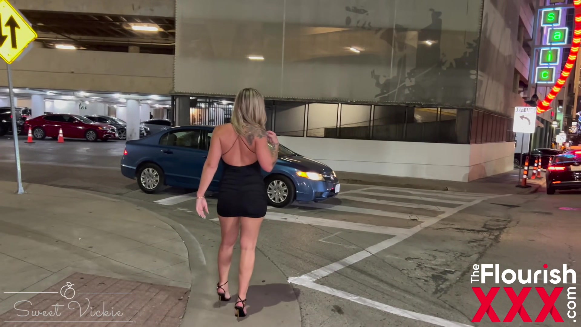 Hot Wife Sweet Vickie say Cucks Just Watch