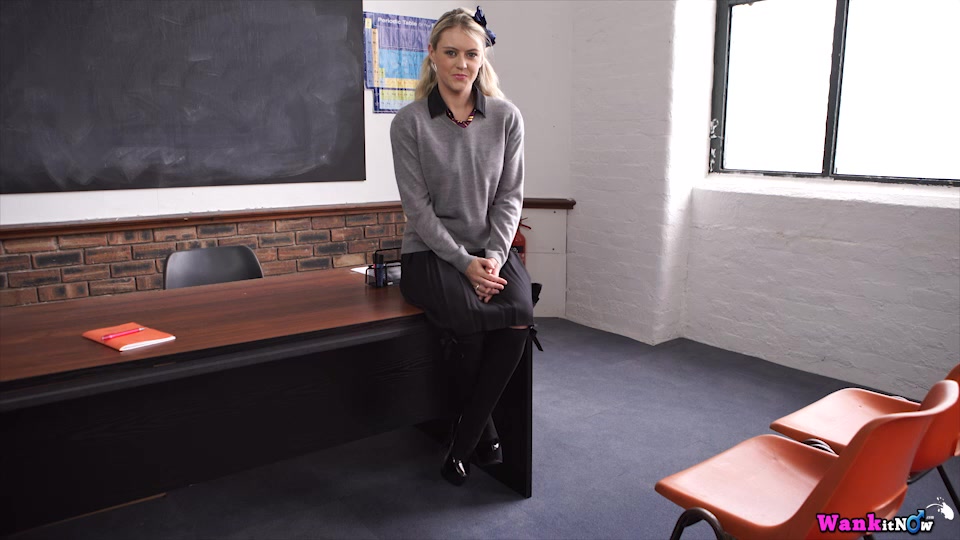 Brook Little - Horny For Geeks - Sexy Videos - WankitNow