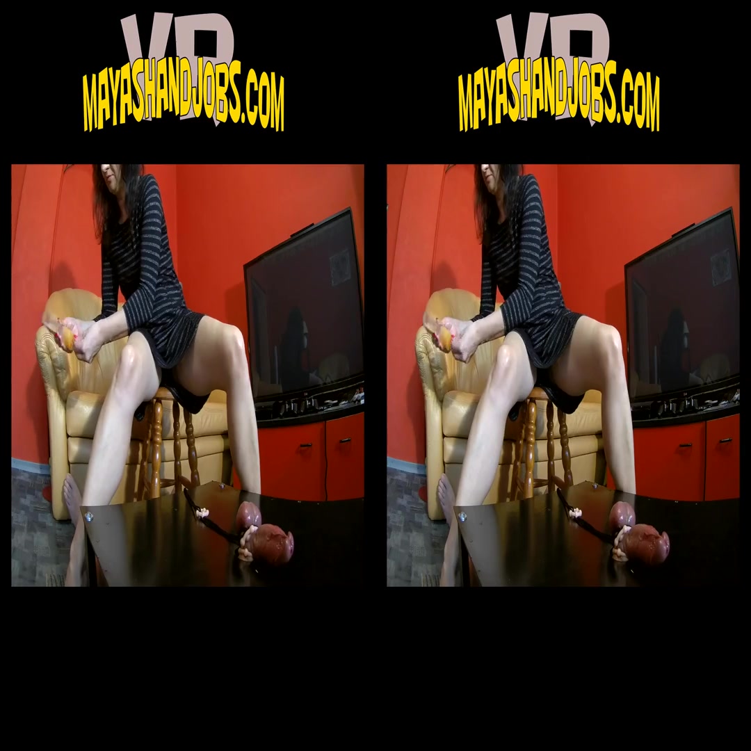 Maya in Feel My Feet On The Cockboard - MayasHandjobsVR