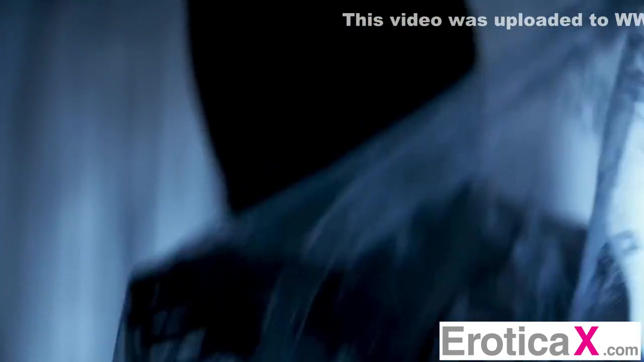 Beauty Caught Masturbatiog Got Laid By Bf - Brad Newman, Brad Knight And Kylie Le Beau
