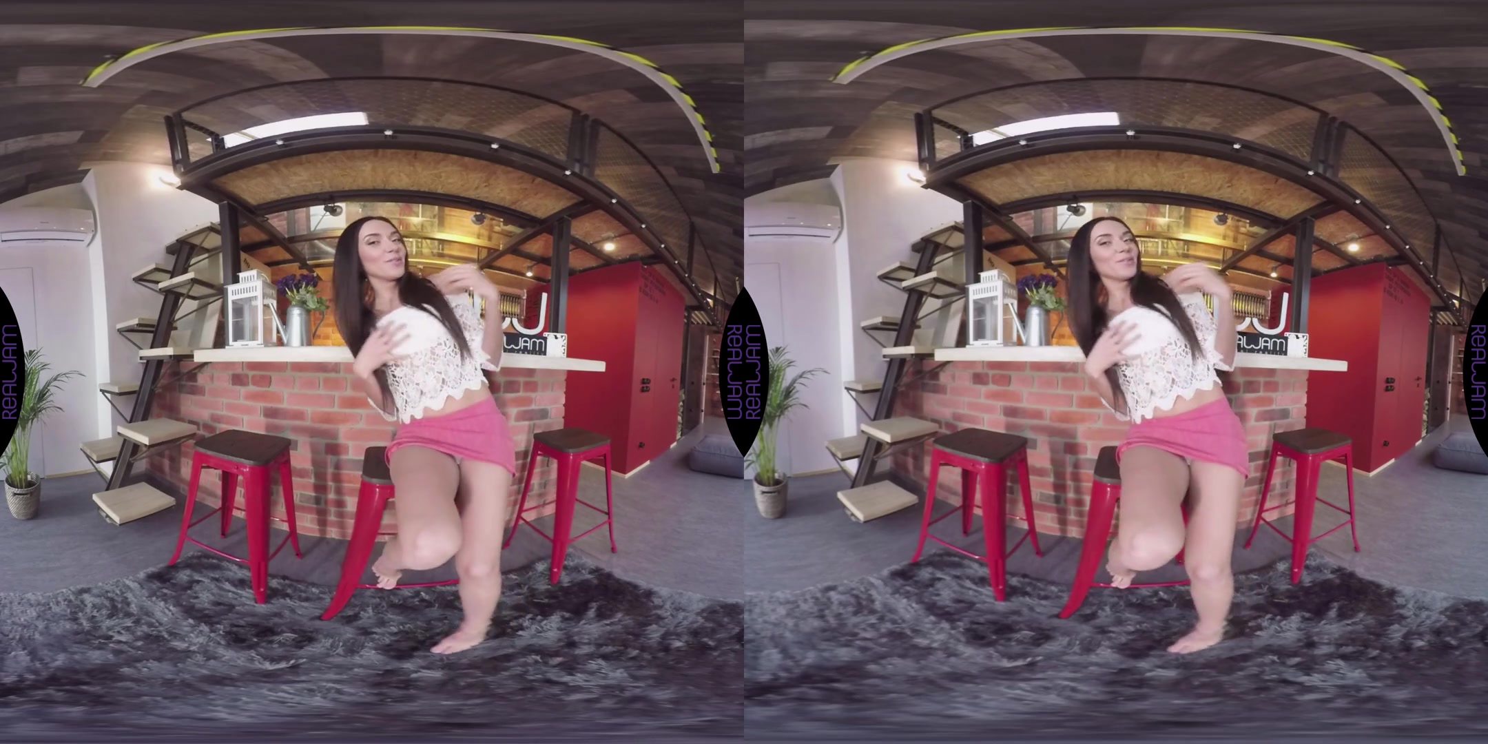 Kerry Cherry in Fun At The Bar - RealJamVR