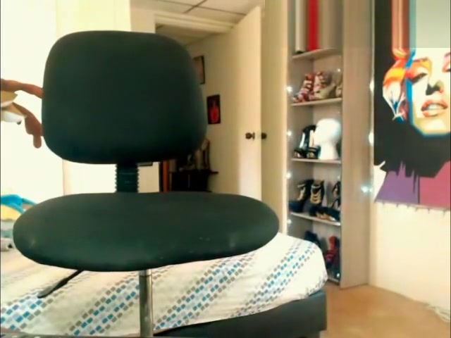 Monstercock shemale fetish leather on webcam