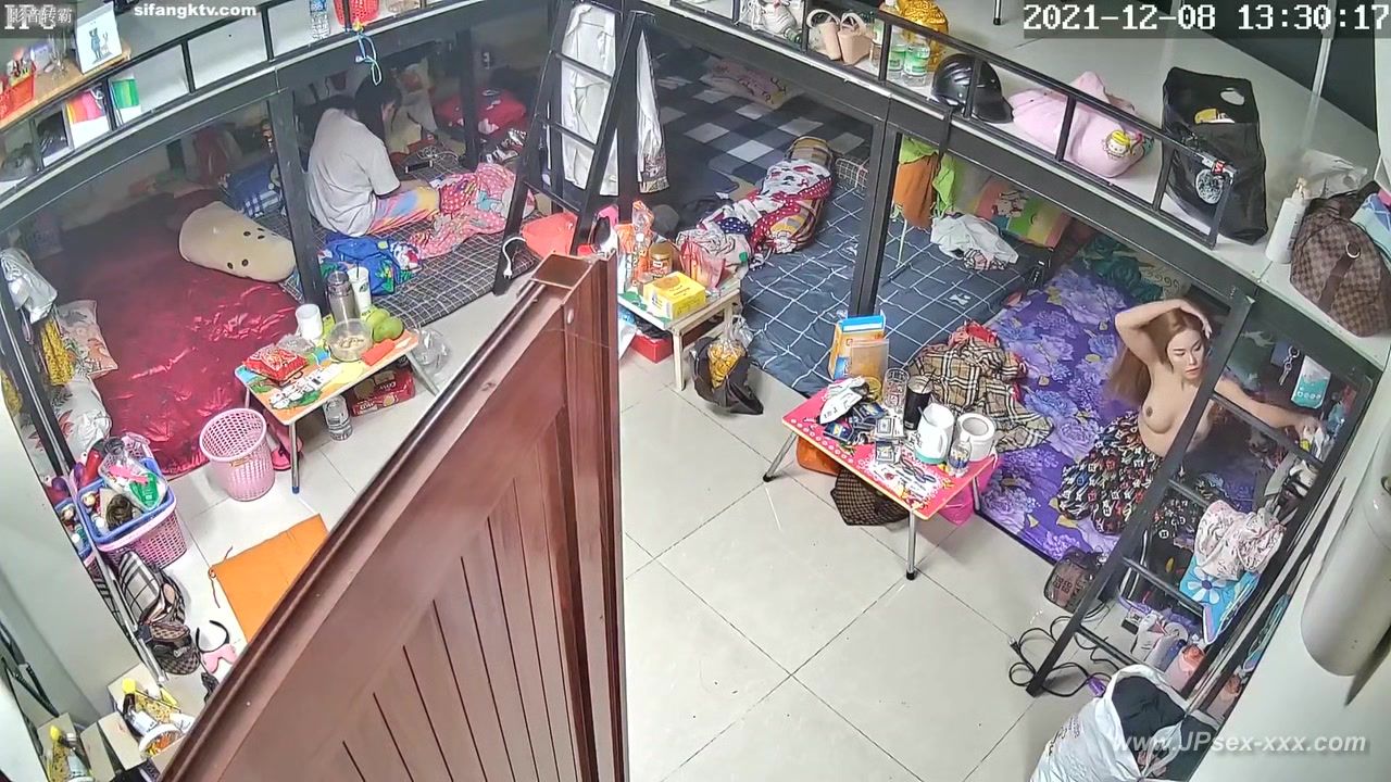 chinese girls dormitory.4