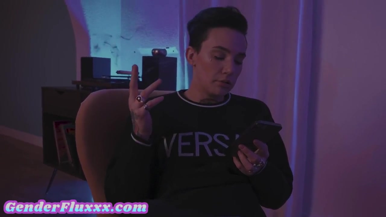 Big-titted Big Bootie Dyke Babe Eating 21yo Cunt Of