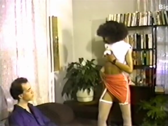 Deliah, Marita Ekberg, Sahara in classic sex clip