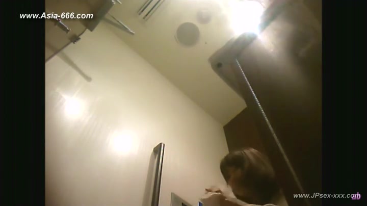 peeping Korean restaurant toilet.8