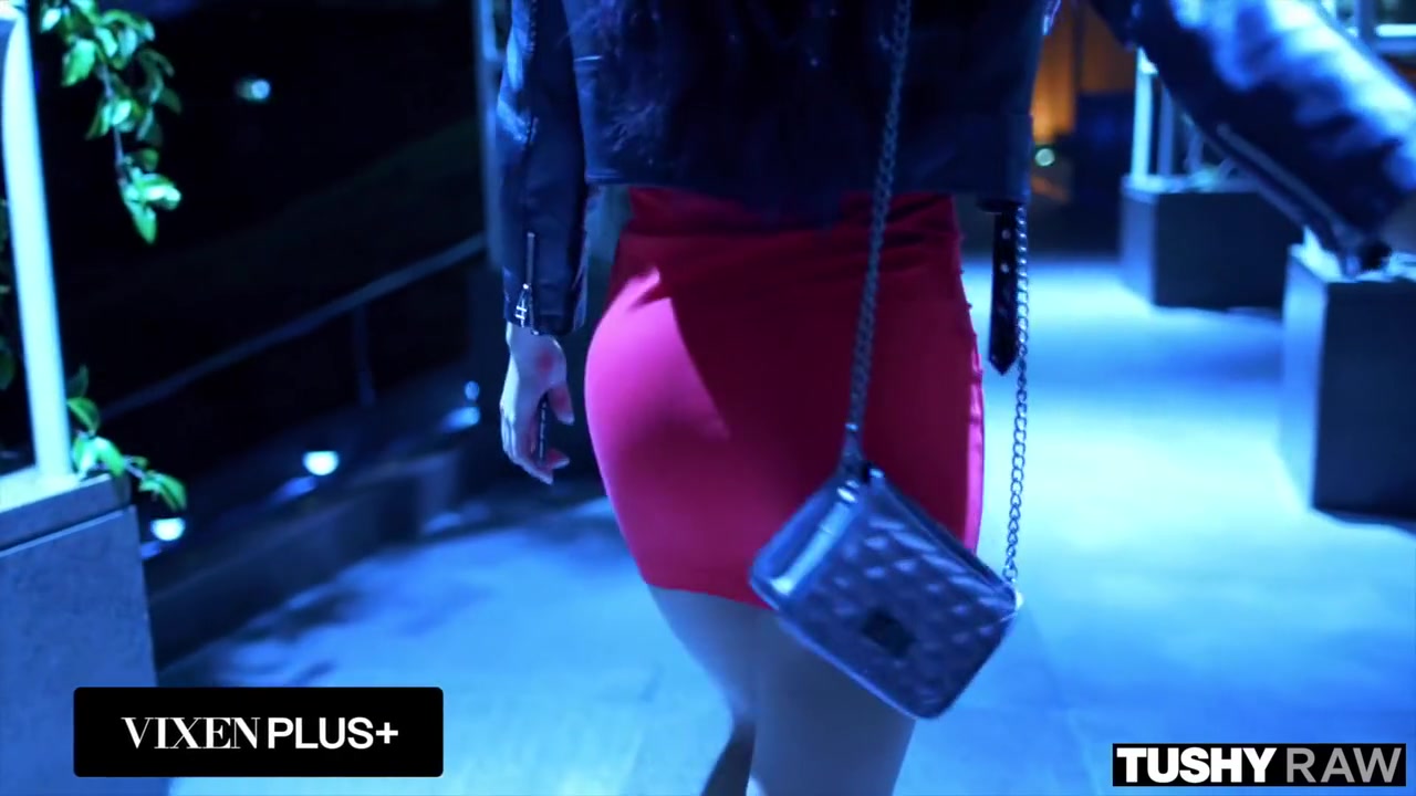 Vixenplus Preppy Teen 18+ Has Anal Fun When Bf Is Out Of Town