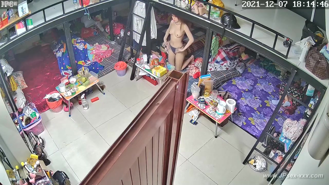 chinese girls dormitory.4