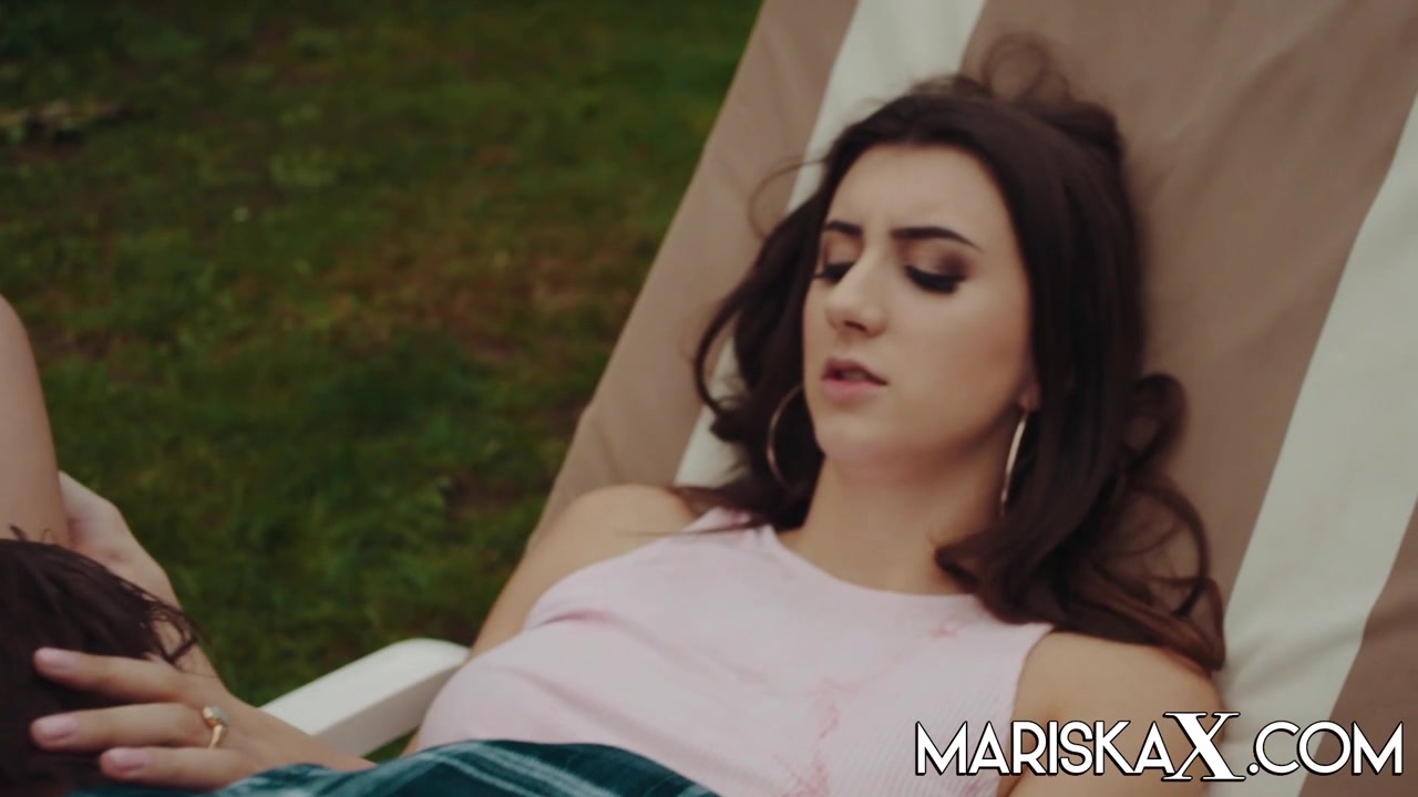 French teen 18+ Lina Luxa Fucks Her Boyfriend In The Garden - MariskaX