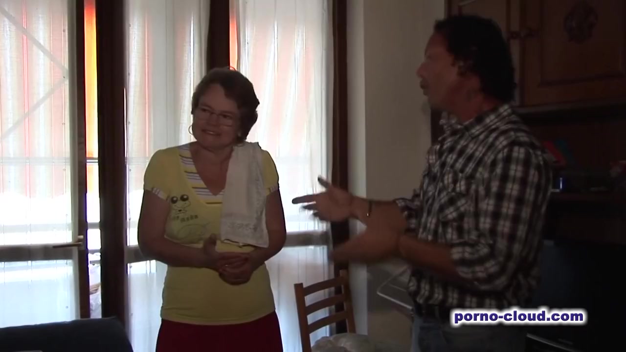Grannys Home Story P1080