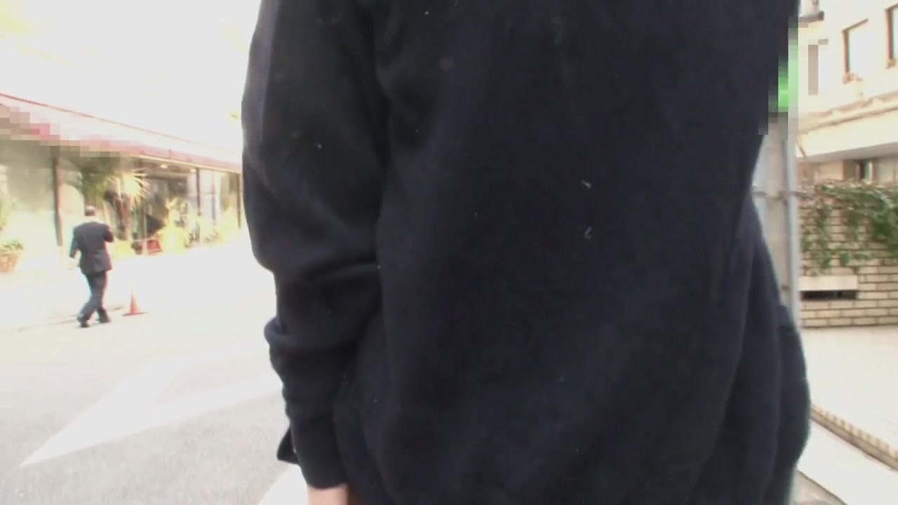 She gets to the set in a horny mood by Japanese tight Pussies