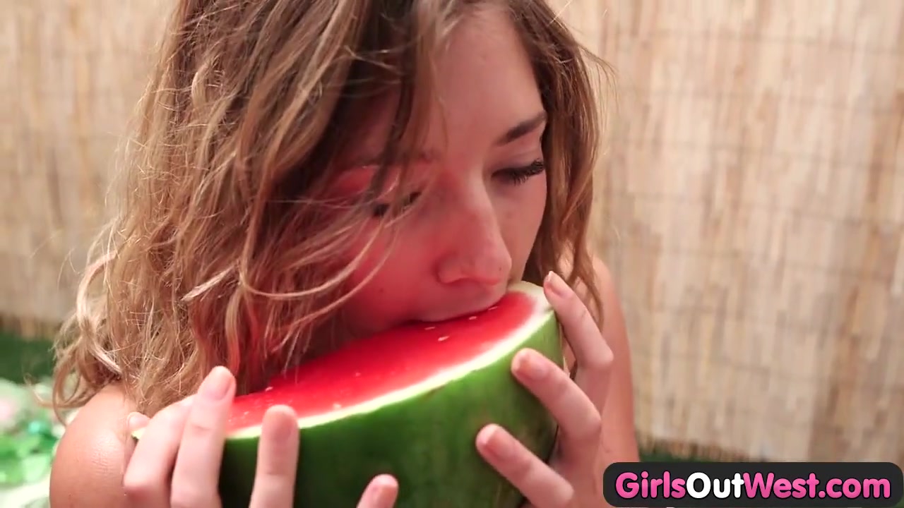 Girls Out West - Sexy hairy beautie inserts long dildo