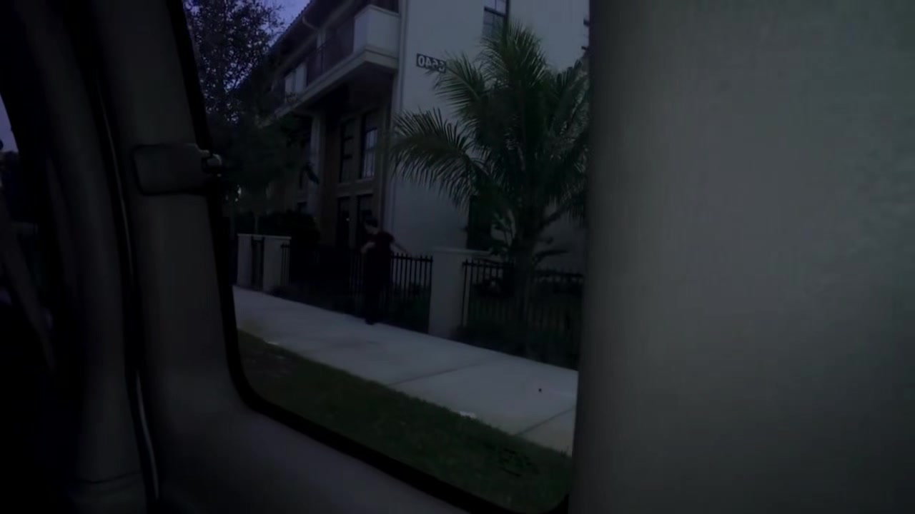 no quarantine, Kira fucks strangers