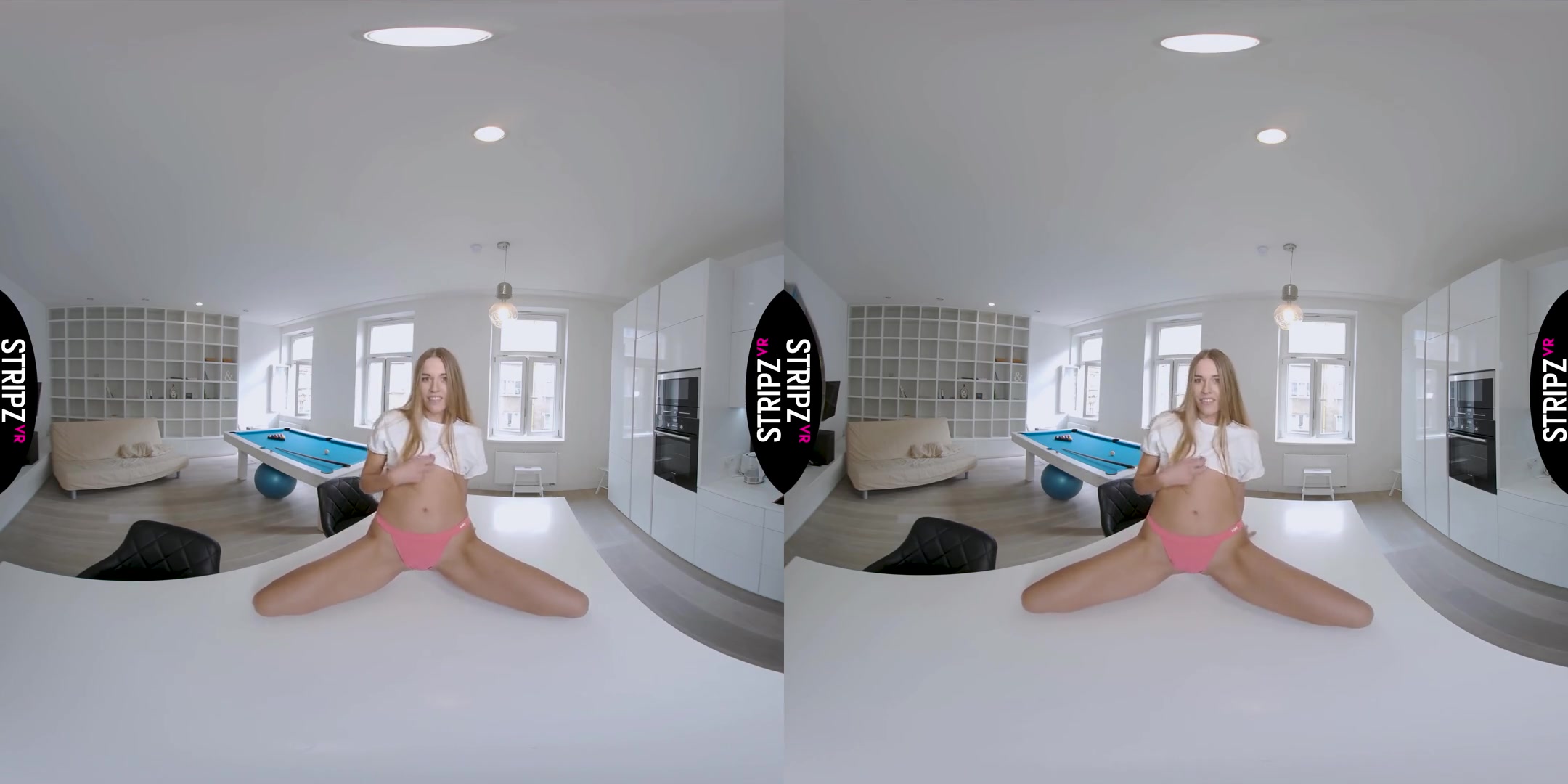 Little Groover - Sexy teen 18+ Blonde Solo Striptease
