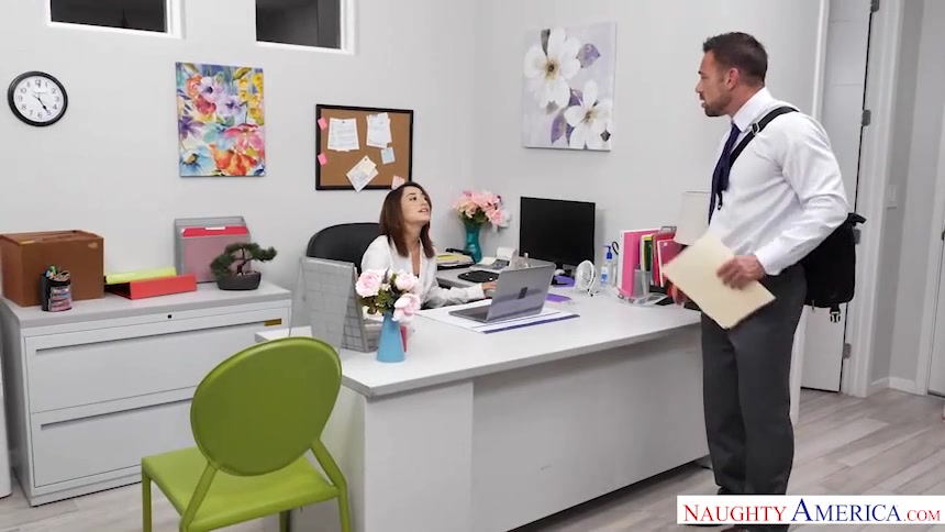 Isabella Nice Turns Her Lame Desk Job Into A Sex Cam Show - NaughtyOffice