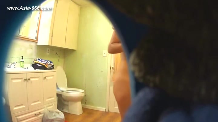 peeping blonde amateur change undies in bathroom.***