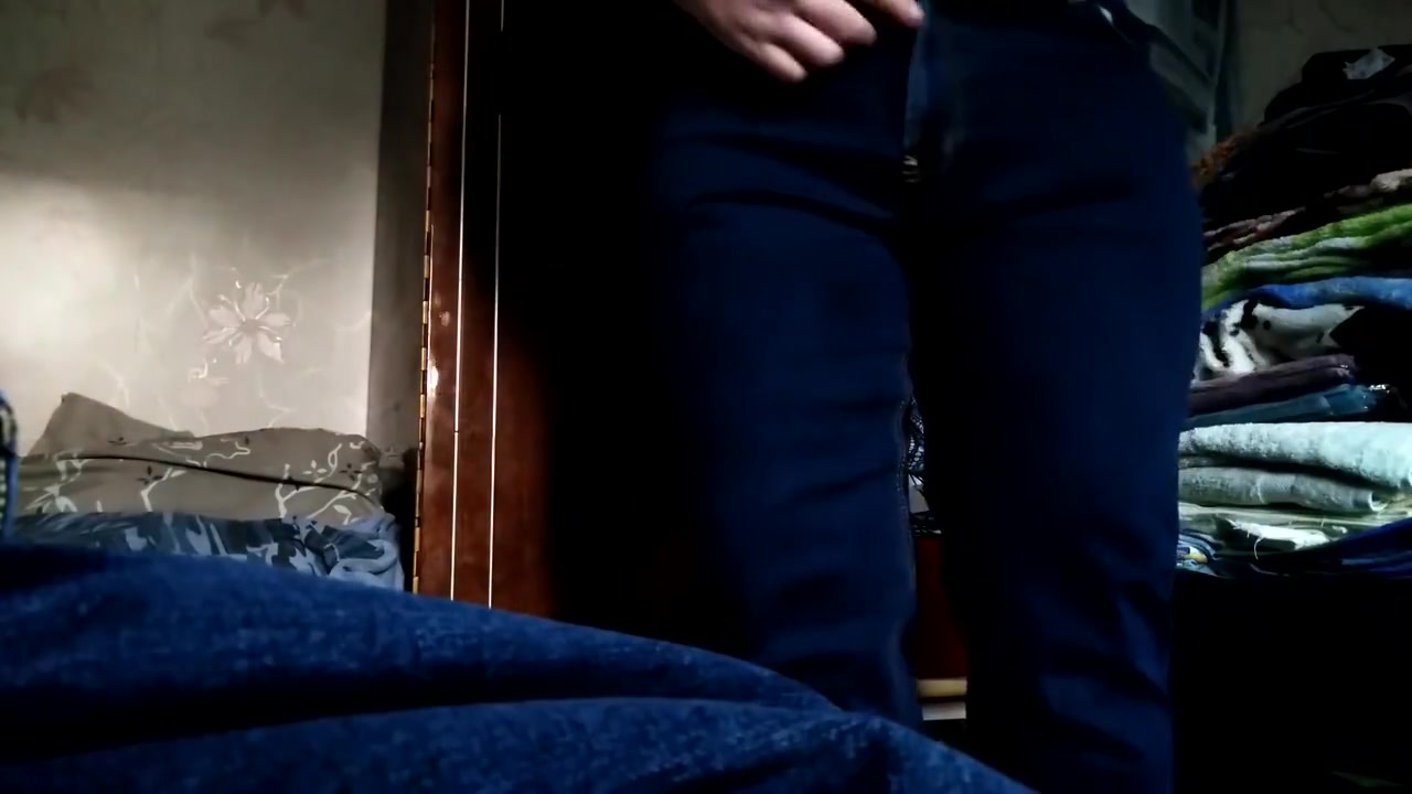 Artem Sam Sebe Drochit Nogami Self Suck Autofellatio Self Footjob
