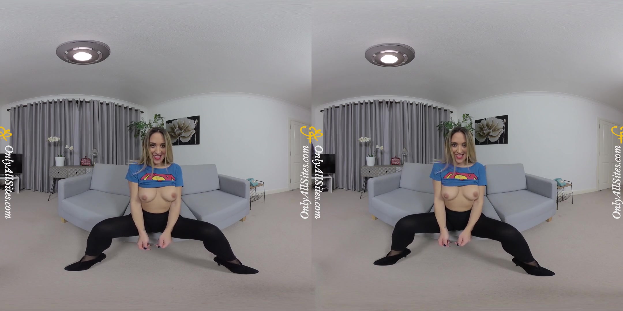 Samantha - Leggings; English Curvy Blonde Stripping