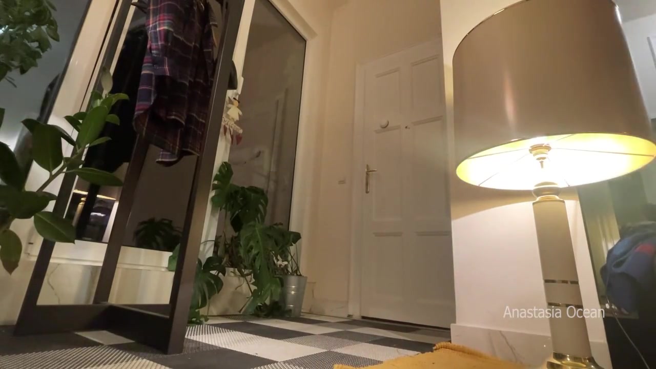 Fuck My Towel Falls Of Twice Front Of The Delivery Man. 5 Min