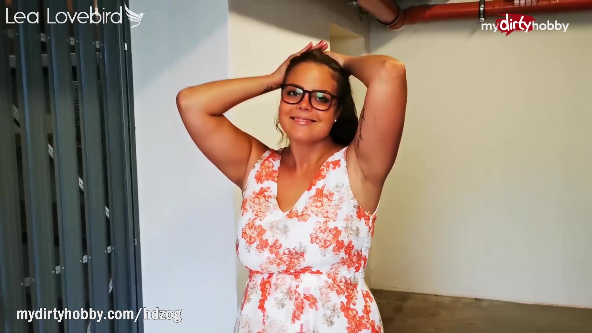 MyDirtyHobby - PAWG teen 18+ met the new tenant in their storage room and seduced him