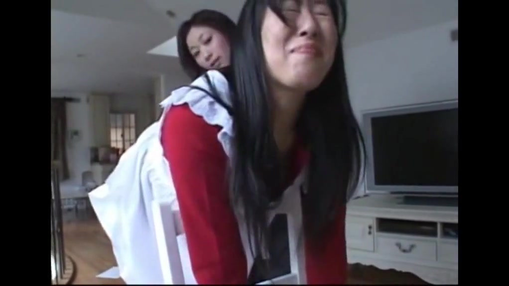 Asian Spanks Horny Step mom