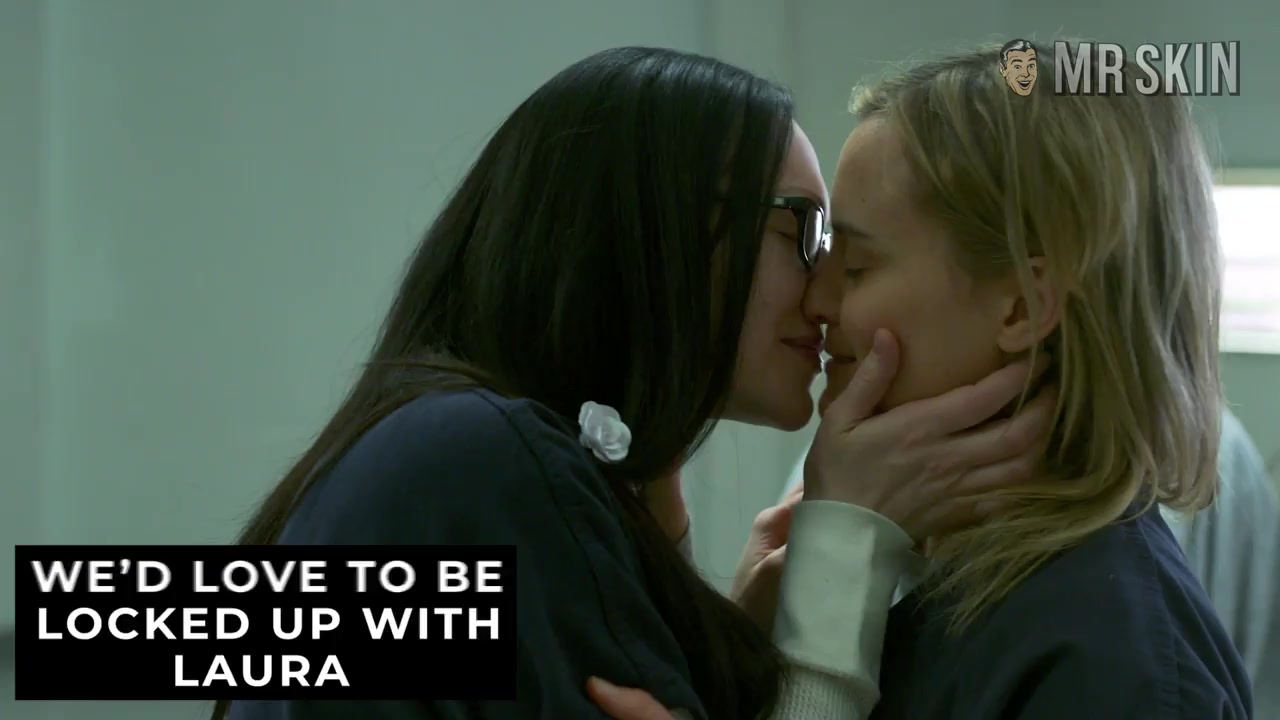 Battle of the Babes: Laura Prepon vs. Taylor Schilling - Mr.Skin