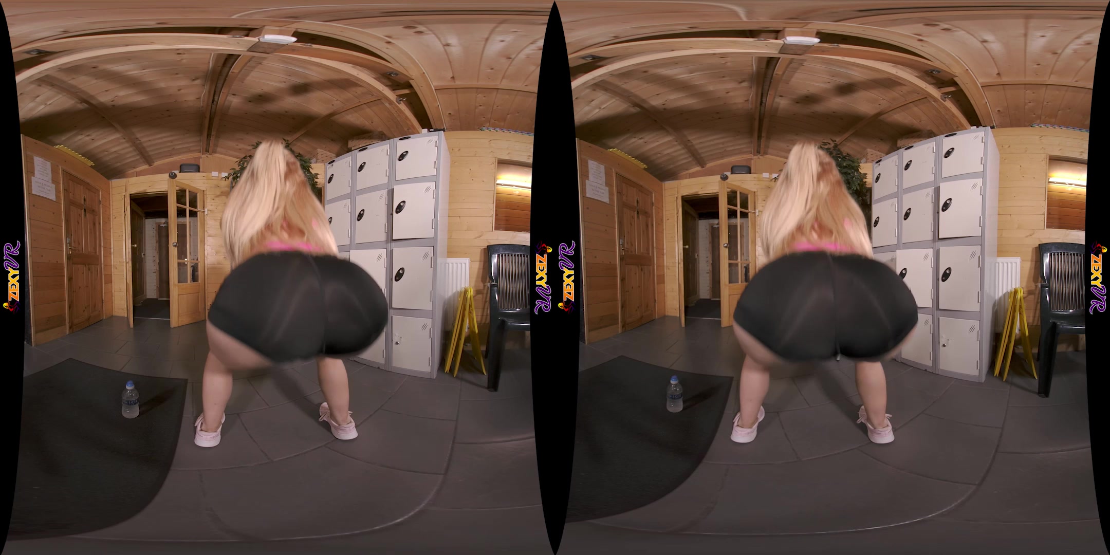 Your Personal Trainer featuring Lizzie - ZexyVR