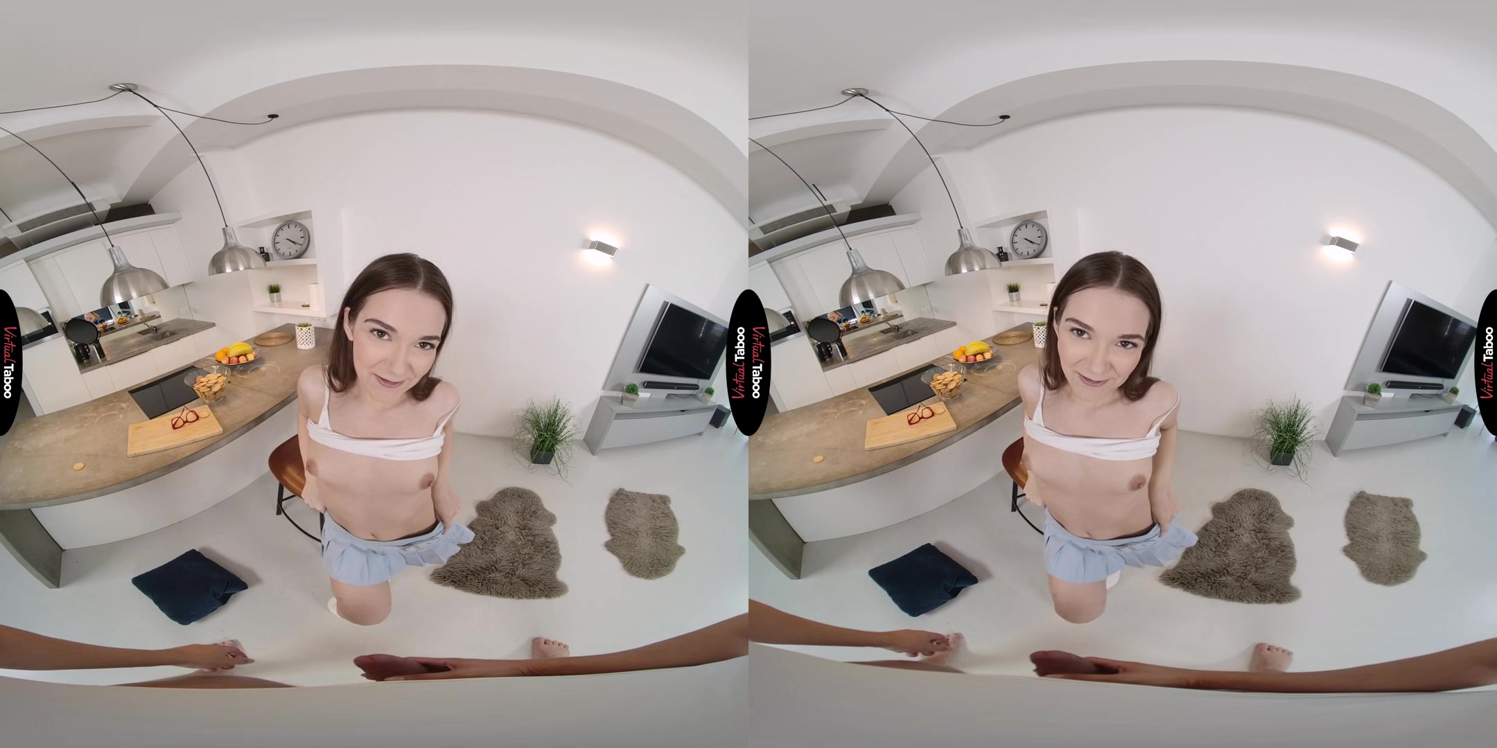 Simona Purr VR Porn: Come To Granny - VirtualTaboo