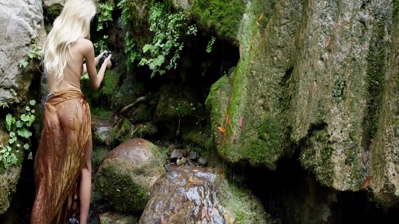 Woman Outdoor Mastubation 6 Min With Emma Hix