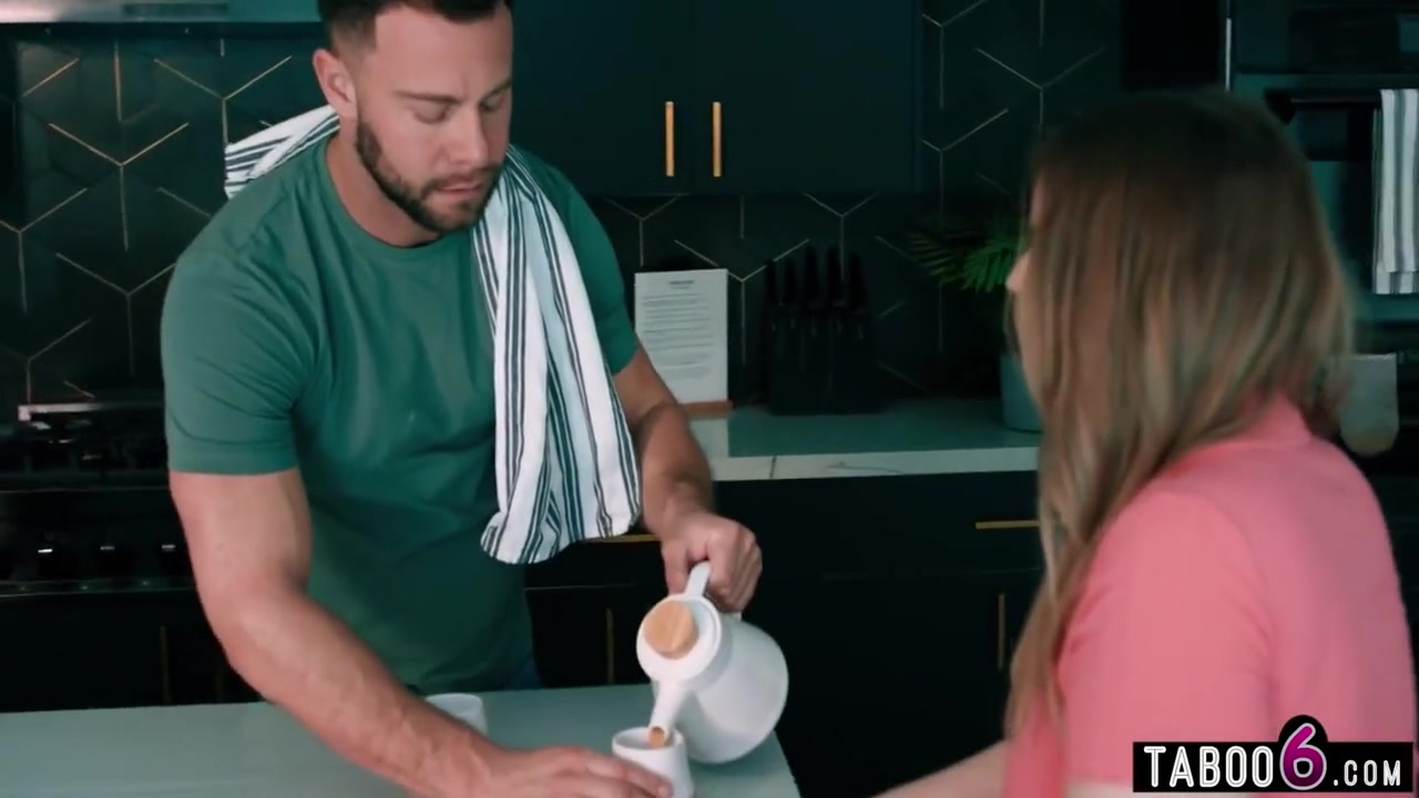 Couch Surfing Bbw Teen 18+ Runs Out Of Options - Codi Vore, Seth Gamble And Blonde Bbw