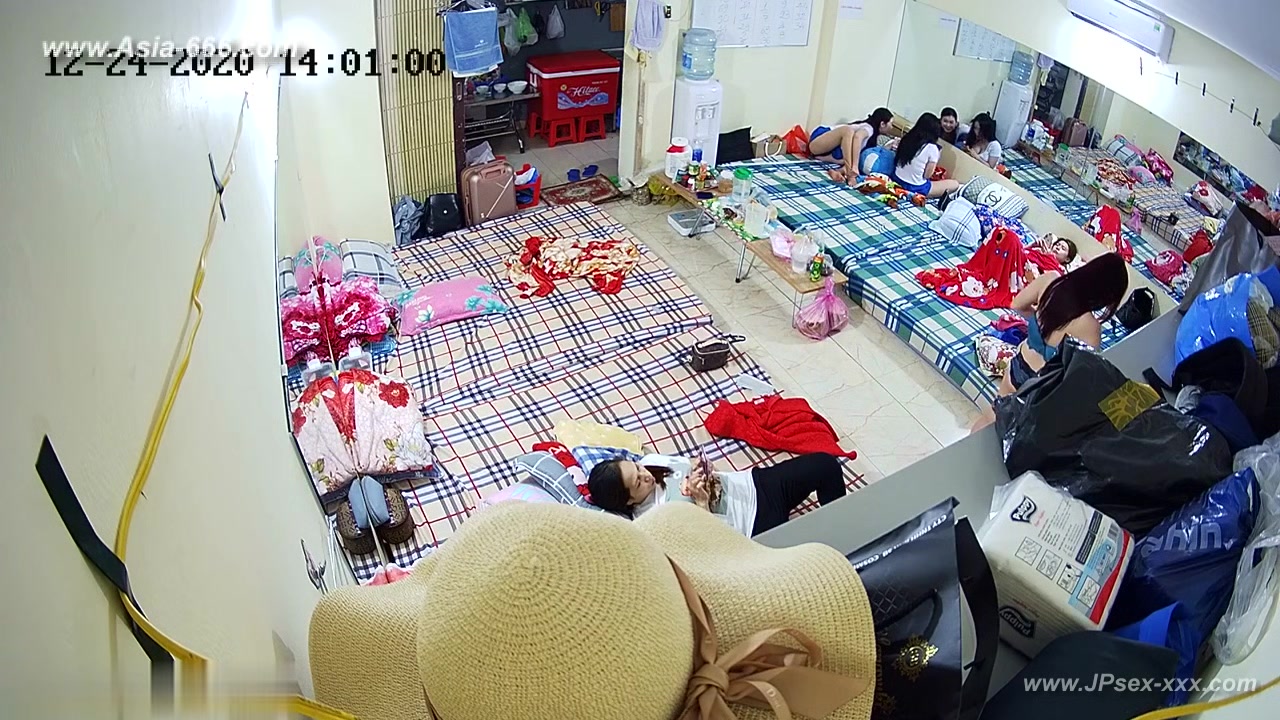chinese girls dormitory.2