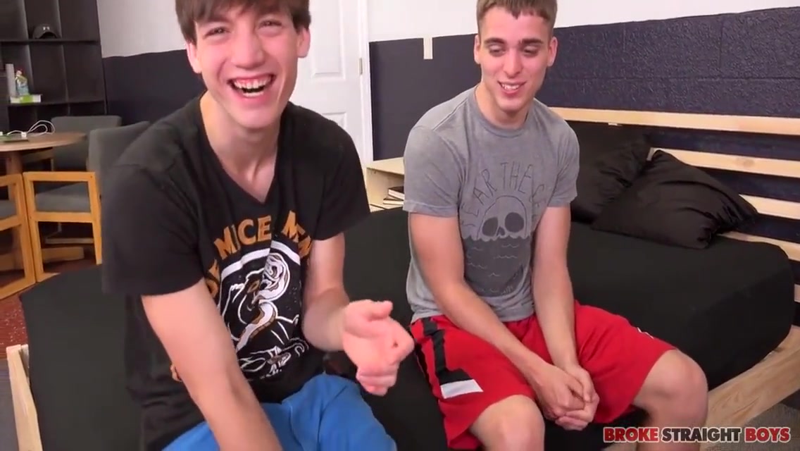 Brady Bennett And Zander Floyd - First Time Getting Sucked 12 Min