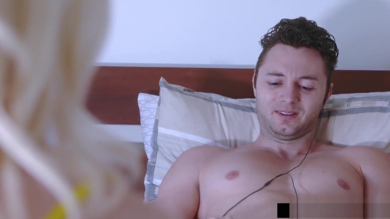 Stepsis pays with sex after crashing stepbrothers car