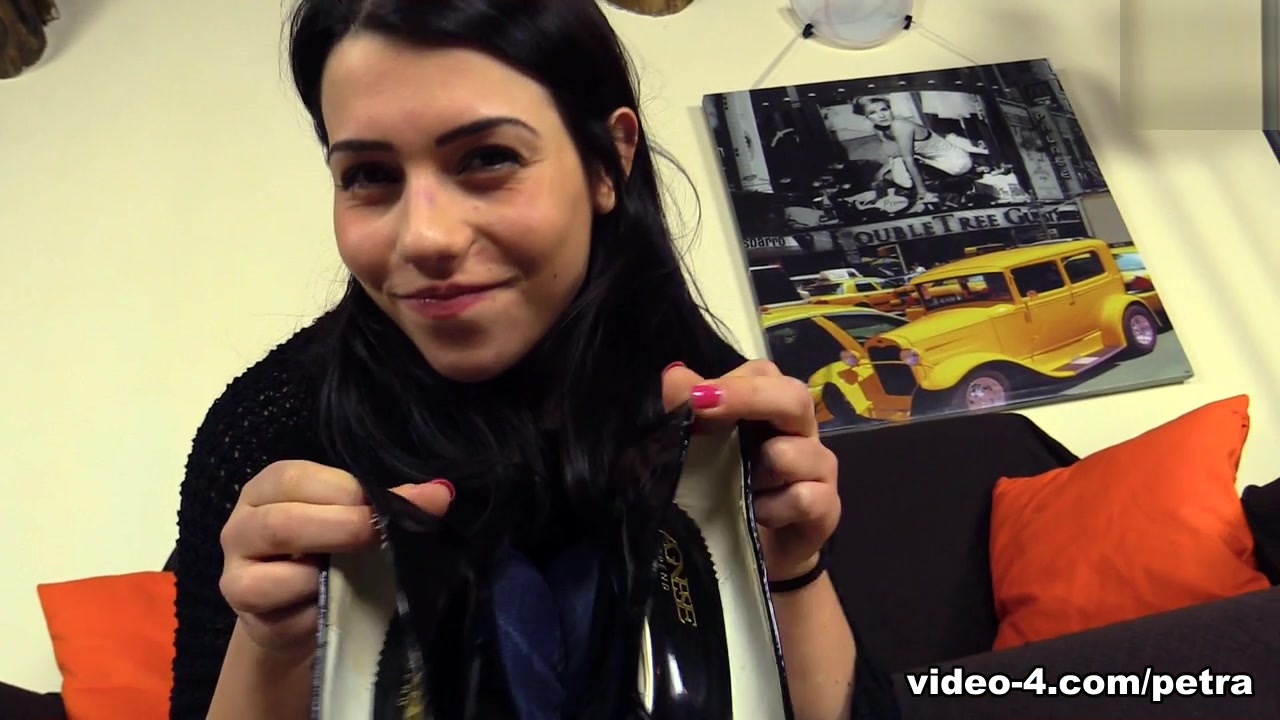 PetraFeet Video: CalzeDonia