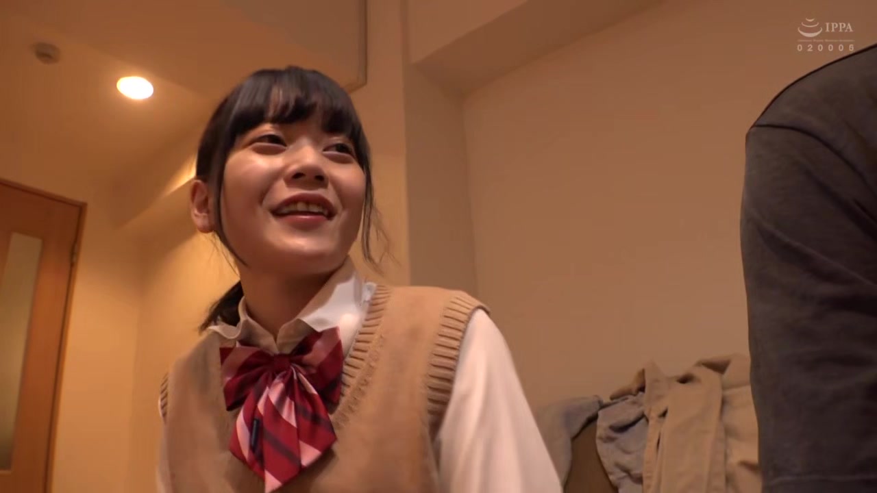 0009359_清楚 ずらし挿入 パンチラなどが含まれている