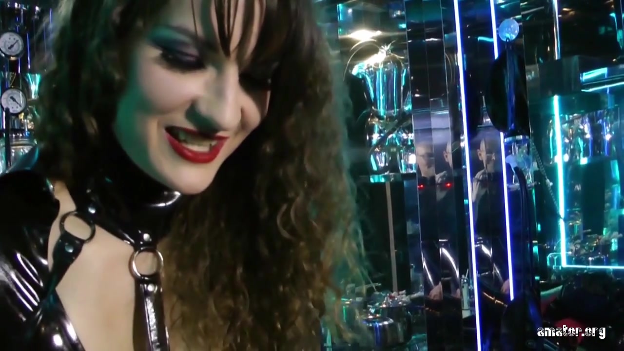 Lady Lilith - Holly Mein Rubber Toy
